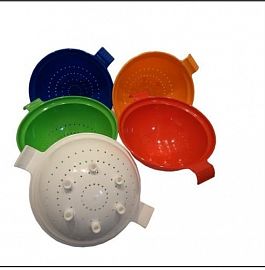 COLADOR PLASTICO CON ASA 20CM